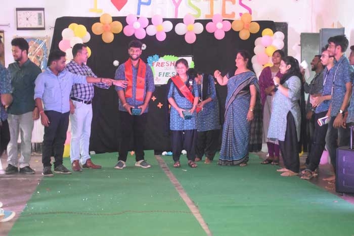 Pictures of Animals, birds and reptiles drawn by students of Dept. of. Zoology.